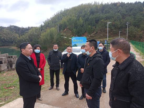 b7eea03dcd25f5bffa6c628d591c227